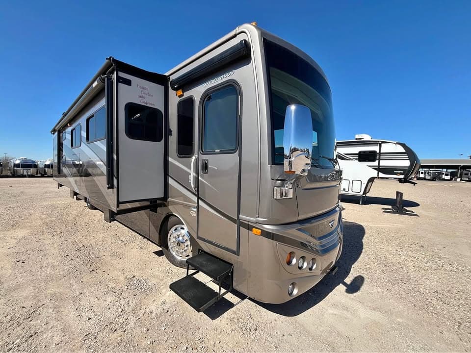 2014 RV 2014 Fleetwood Expedition 38B – Family Bunkhouse Diesel