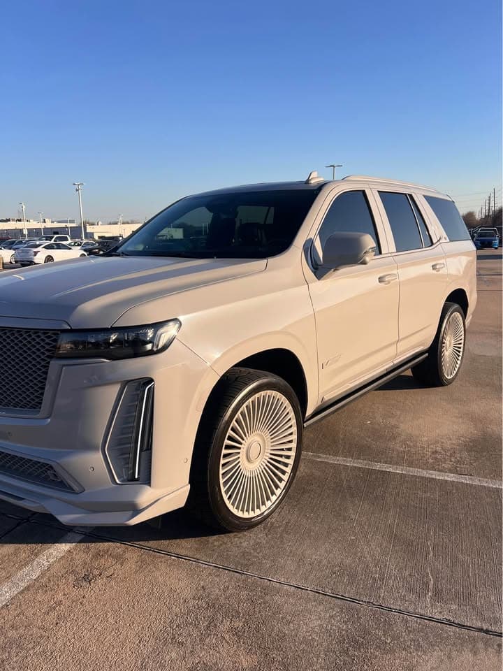 2026 Cadillac 2023 Cadillac Escalade V-Series - alternate view
